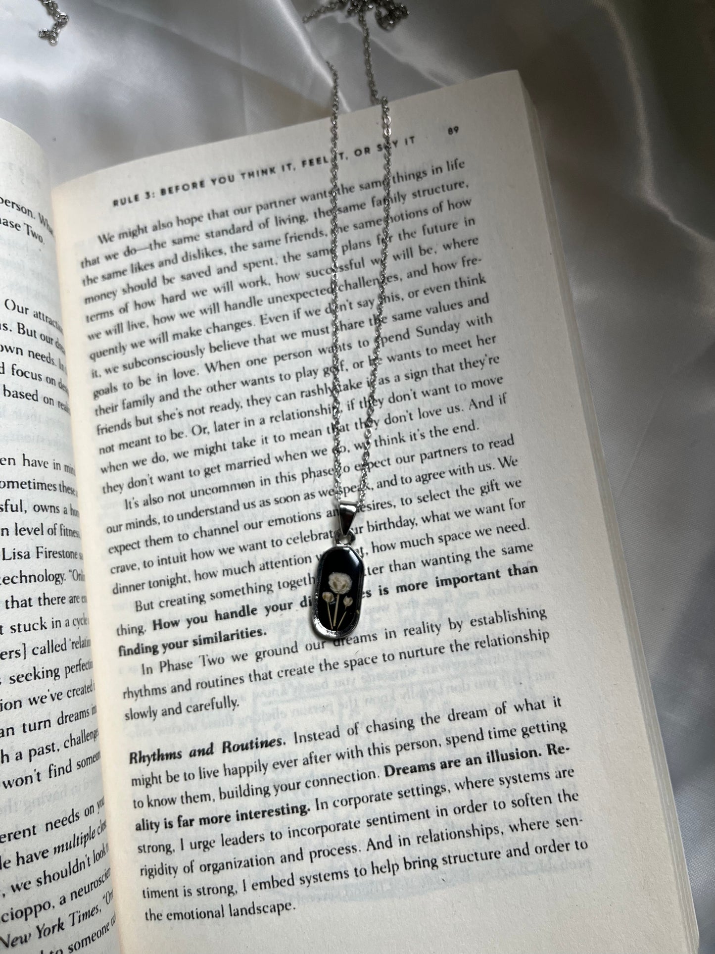 Bloom Noir Pendant