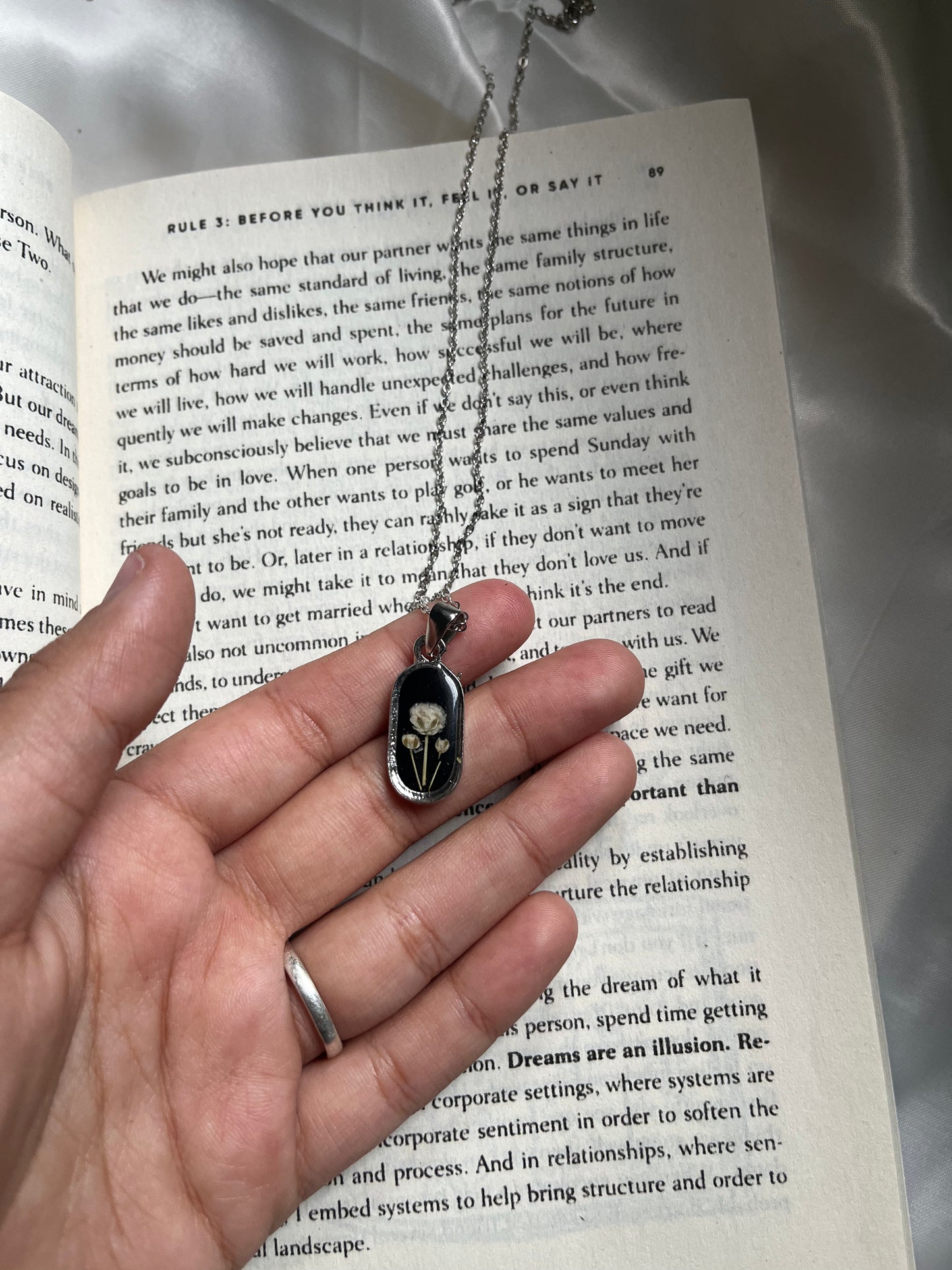 Bloom Noir Pendant