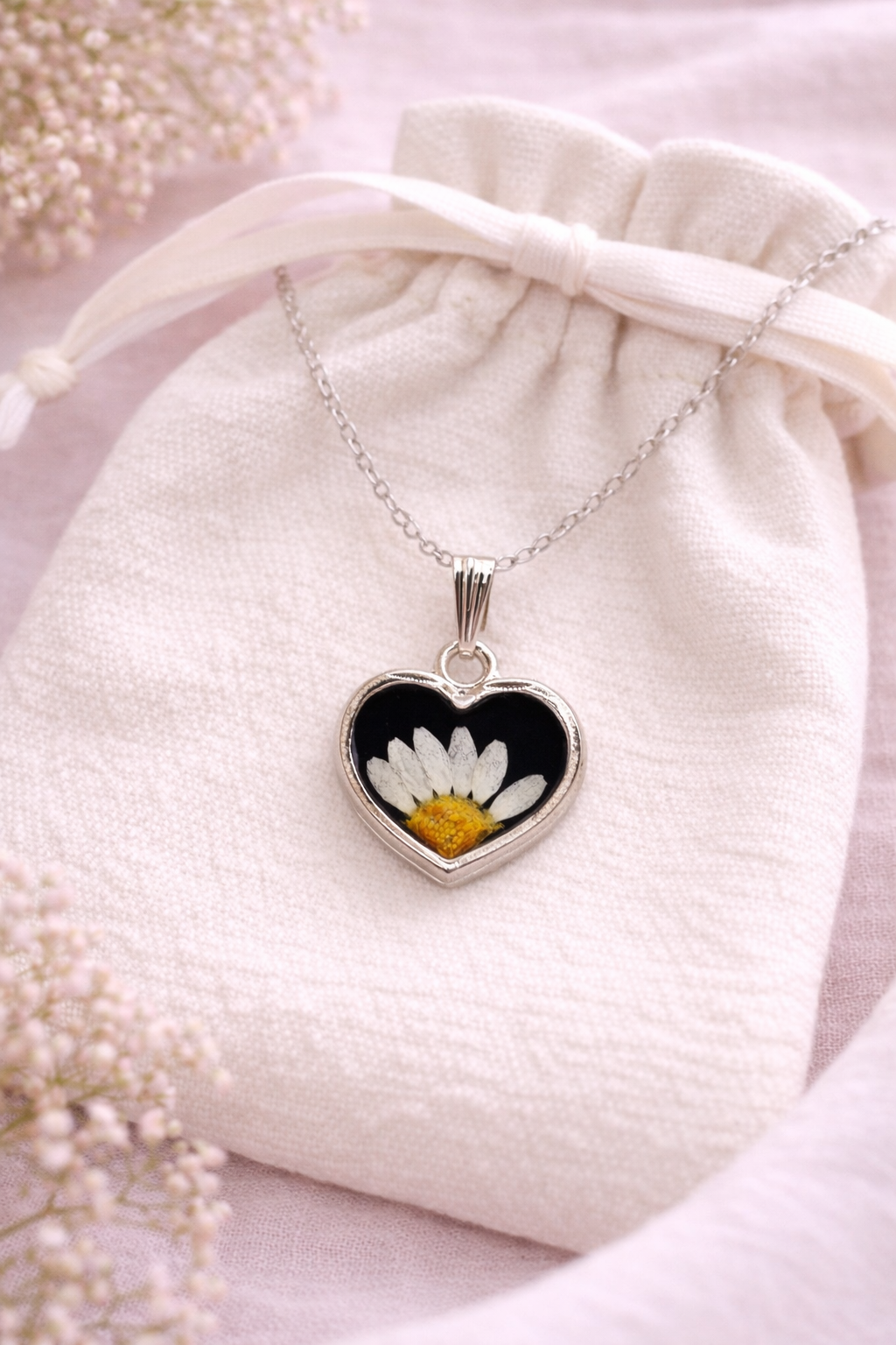 Daisy Heartbeat Pendant