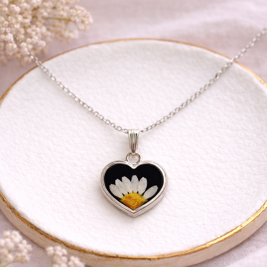 Daisy Heartbeat Pendant